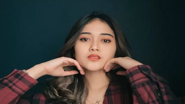 Biodata dan Agama Ruce Nuenda, Profil Konten Kreator yang Umumkan Cerai dari Aryo Disa Wiratama